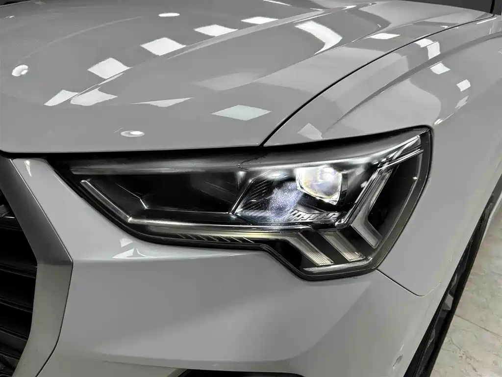 Audi Q3 2023 — фото 18