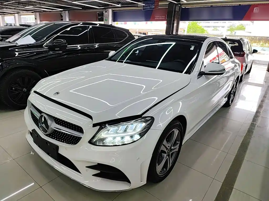 Mercedes-Benz C-Class 2021