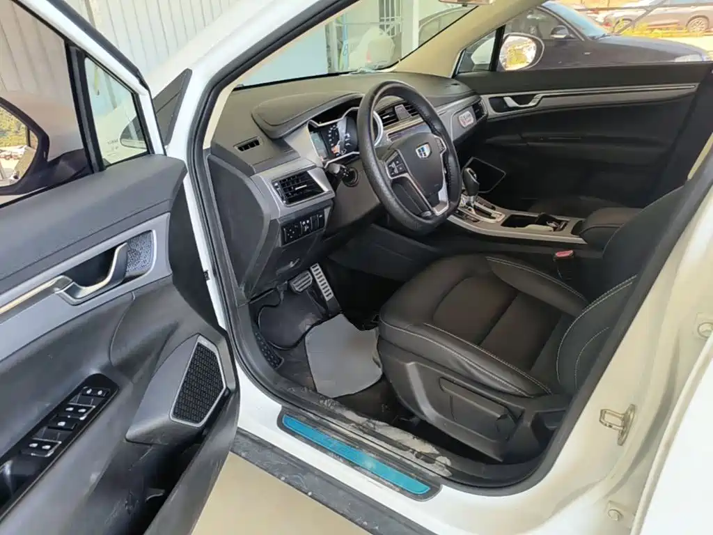 Geely Emgrand GS 2019 — фото 16