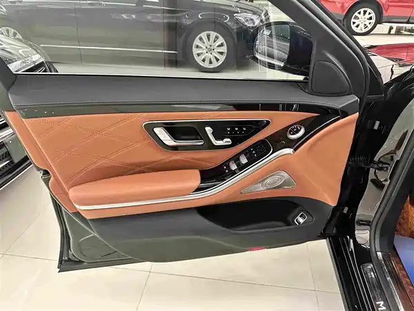 Mercedes-Benz Maybach S-Class 2023
