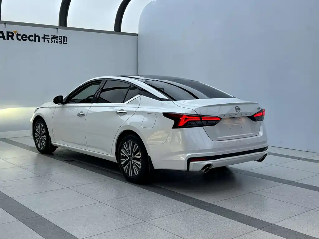 Nissan Teana 2025 — фото 11
