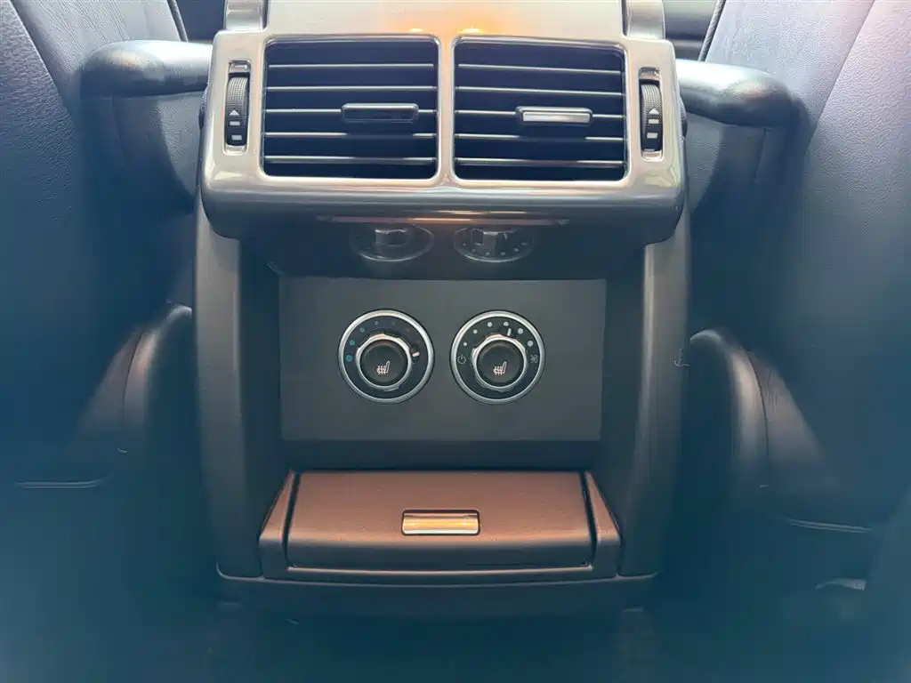 Land Rover Range Rover 2011 — фото 9