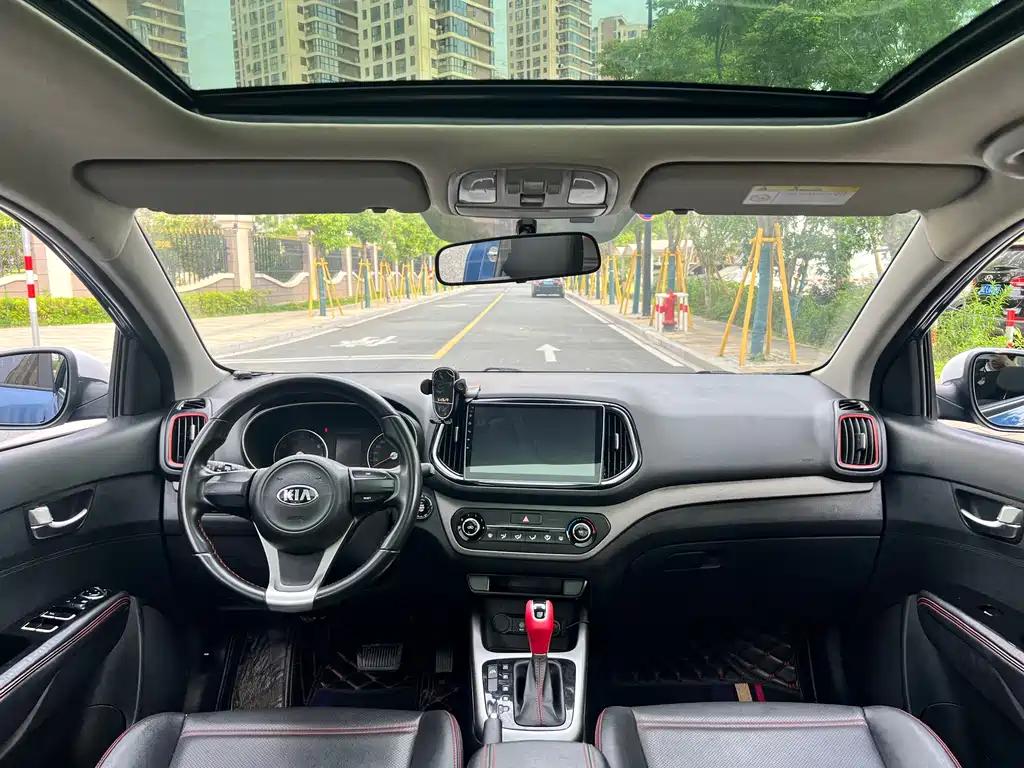 Kia KX3 2017 — фото 11