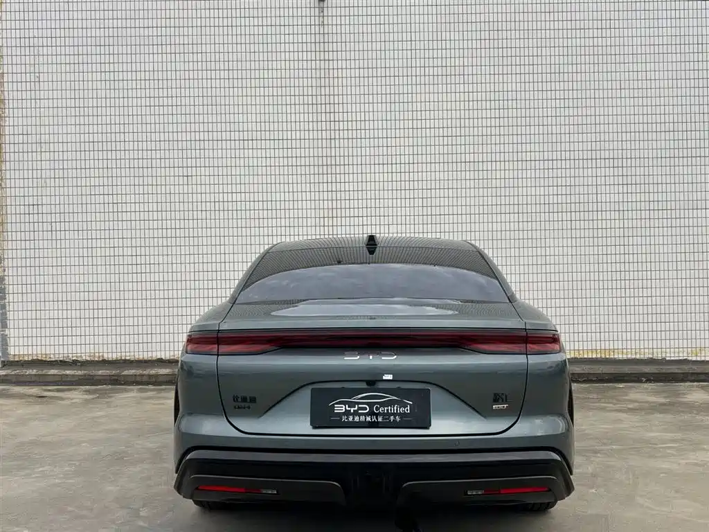 BYD Han L 2025