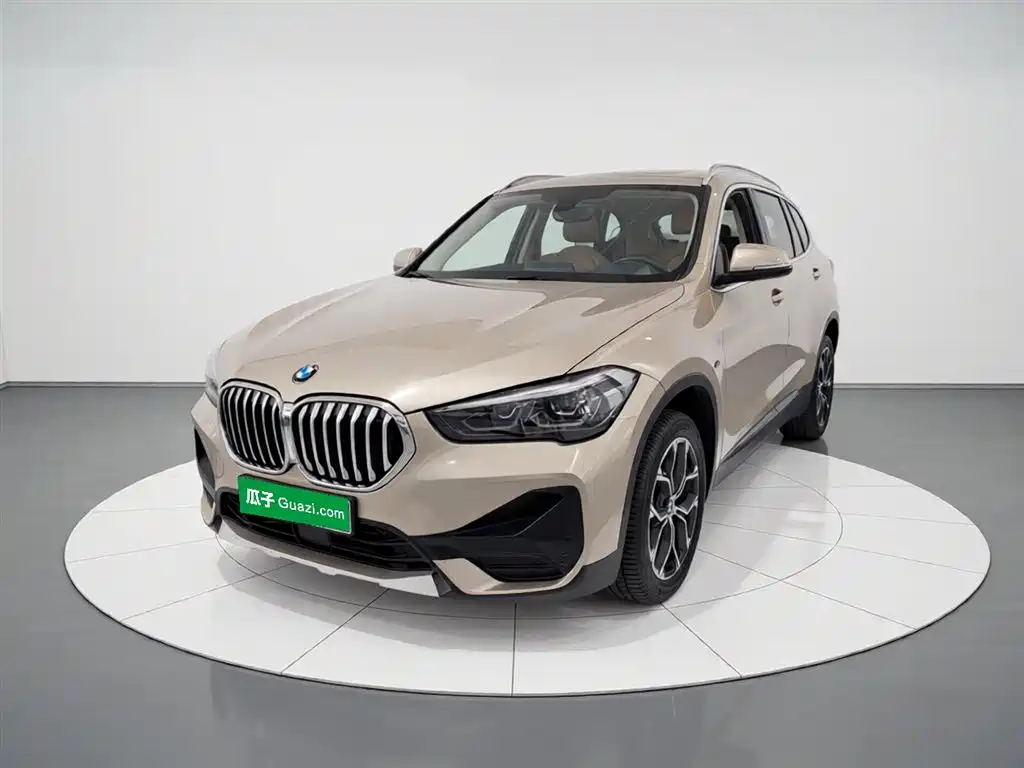 BMW X1 2023 — фото 1
