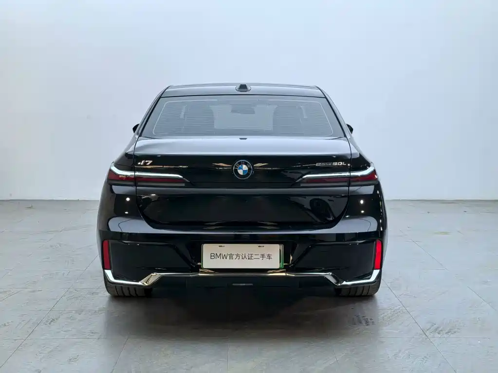BMW i7 2025 — фото 5