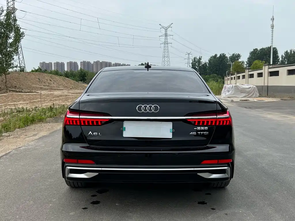 Audi A6L 2023