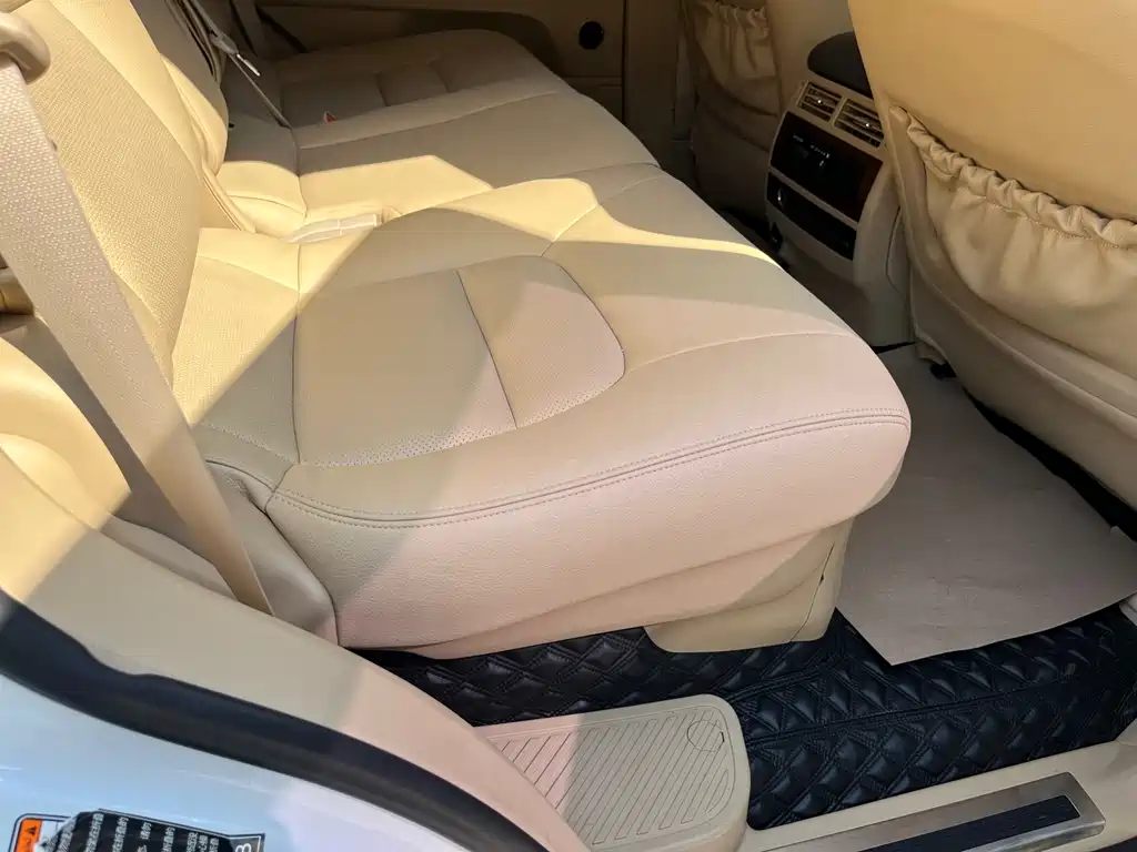 Toyota Land Cruiser 2018 — фото 25