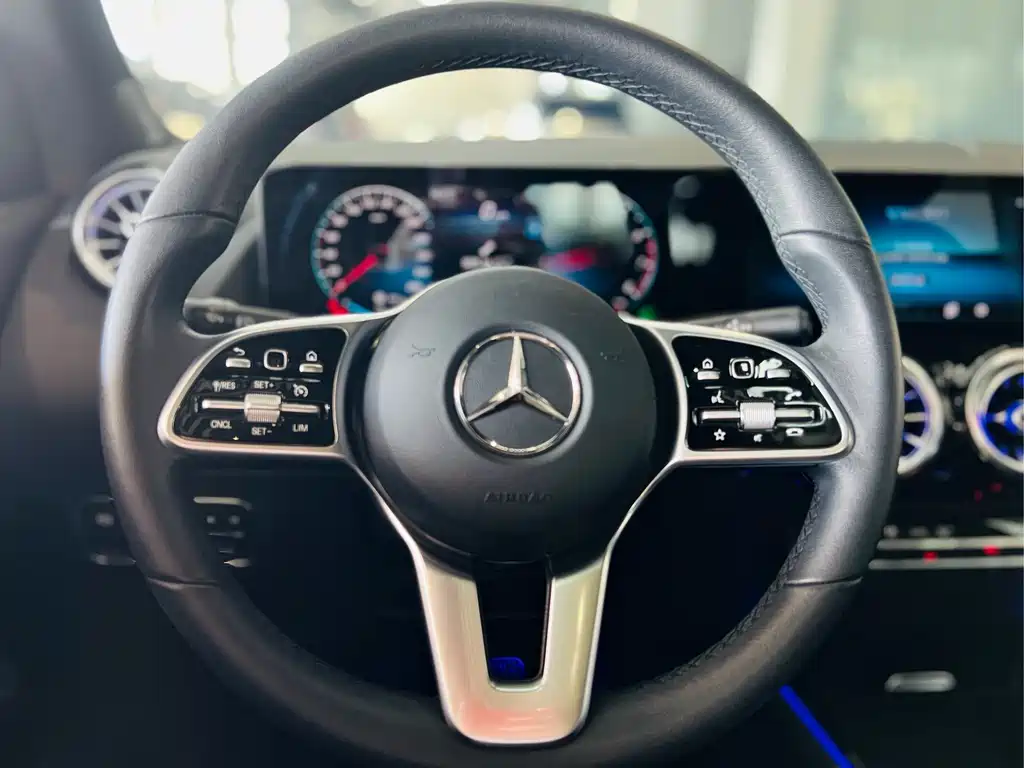Mercedes-Benz GLA 2021 — фото 8