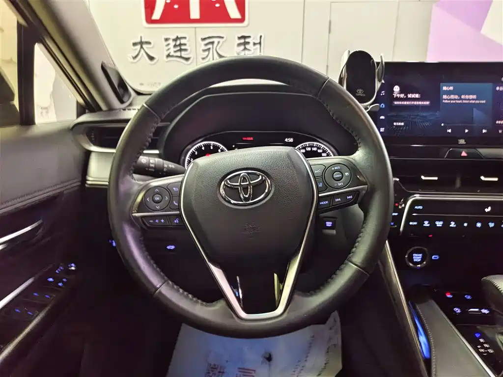 Toyota Venza 2023 — фото 14