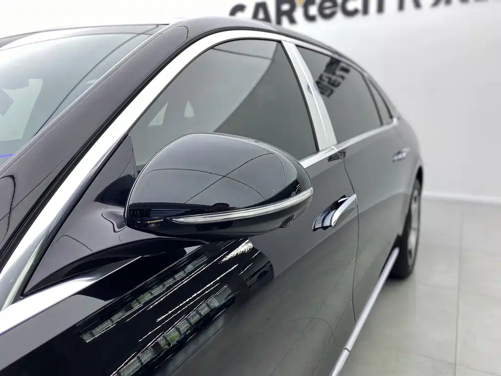 Mercedes-Benz Maybach S-Class 2023 — фото 32