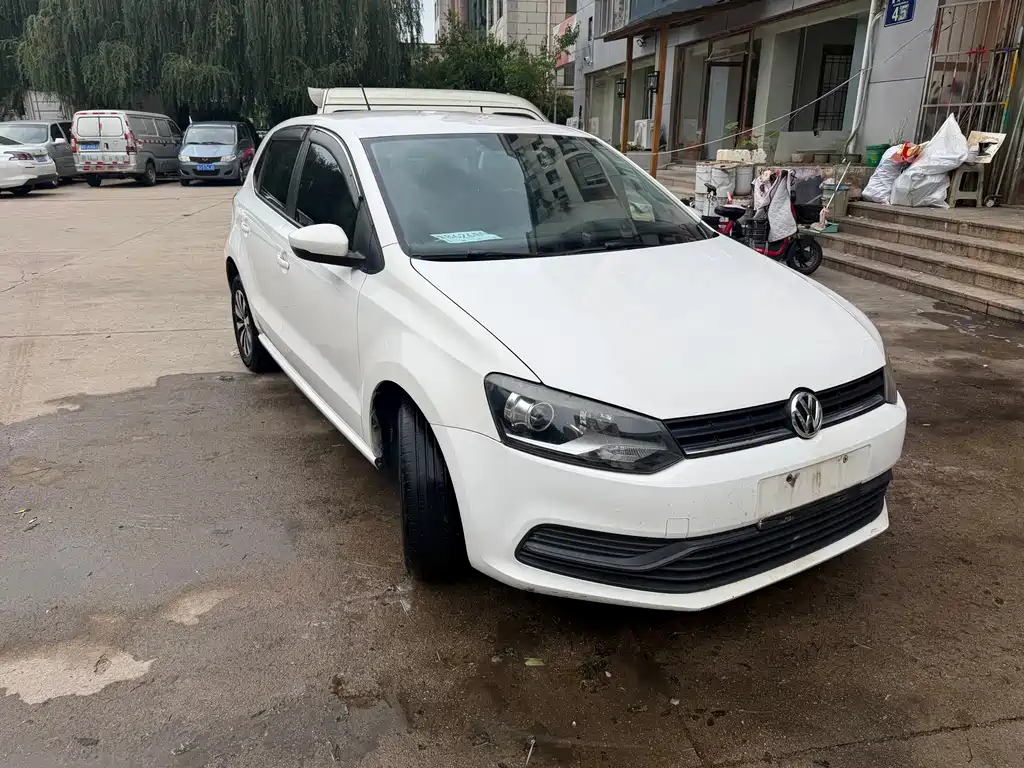 Volkswagen Polo 2016
