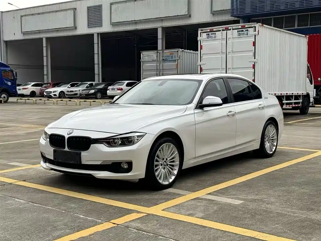 BMW 3 Series 2018 — фото 3