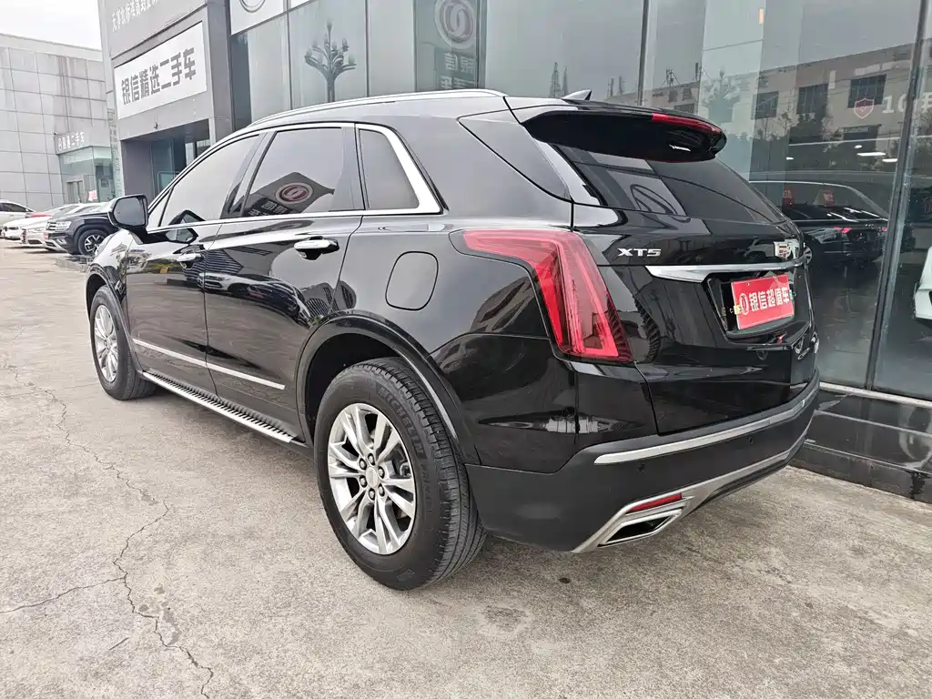 Cadillac XT5 2020 — фото 6