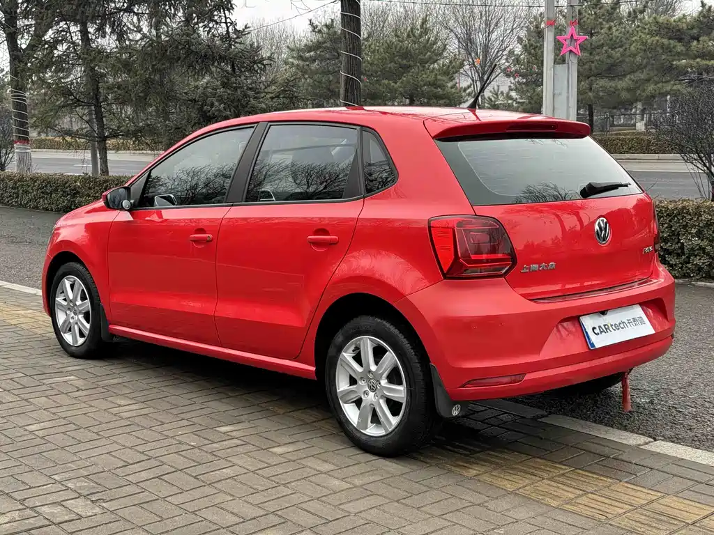Volkswagen Polo 2015 — фото 7
