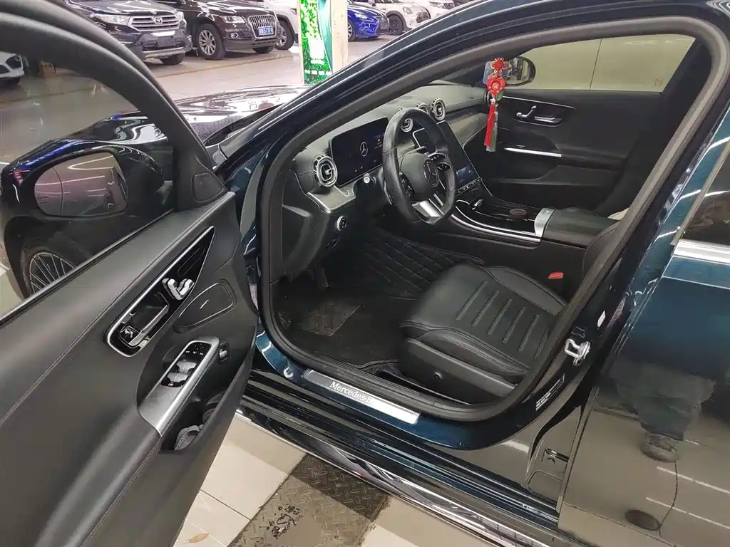 Mercedes-Benz C-Class 2022 — фото 16