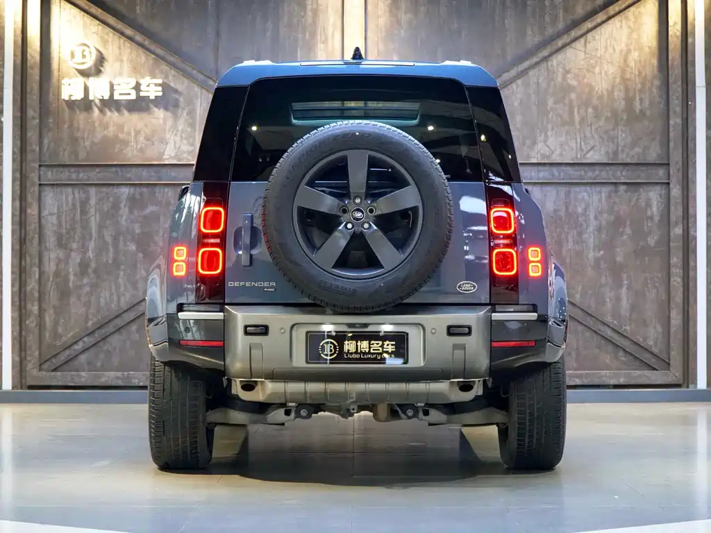 Land Rover Defender 2021 — фото 3