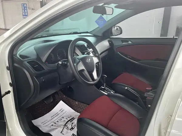 Hyundai Rui Yi 2014