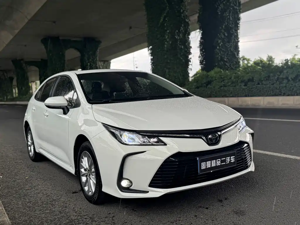 Toyota Corolla 2019 — фото 9