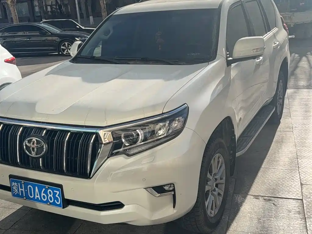 Toyota Prado 2018 — фото 1