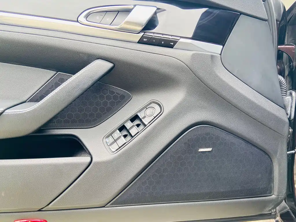 Porsche Panamera 2015 — фото 11