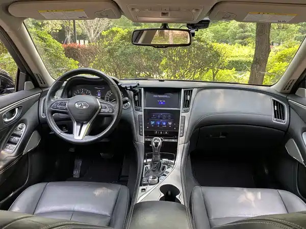 Infiniti Q50L 2018