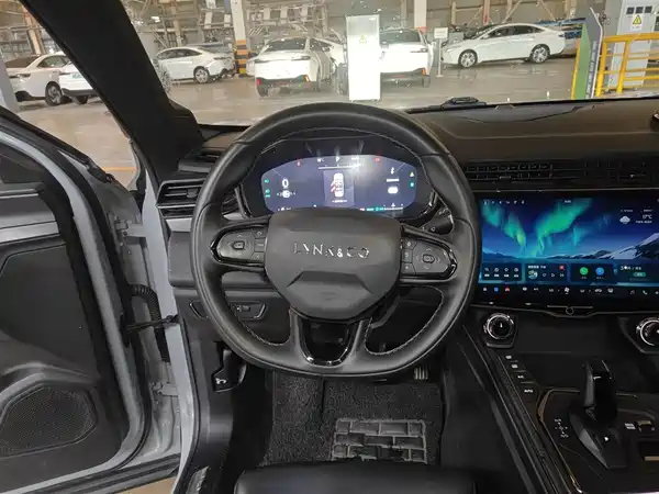 Lynk & Co 01 2023