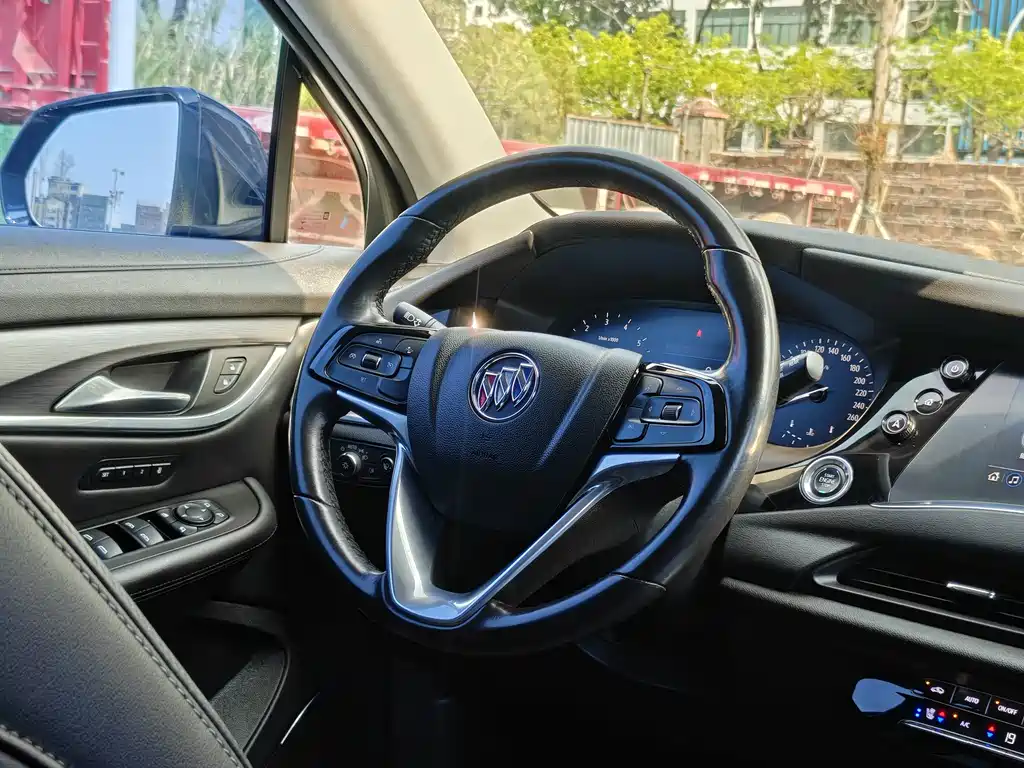 Buick Enclave 2021 — фото 15