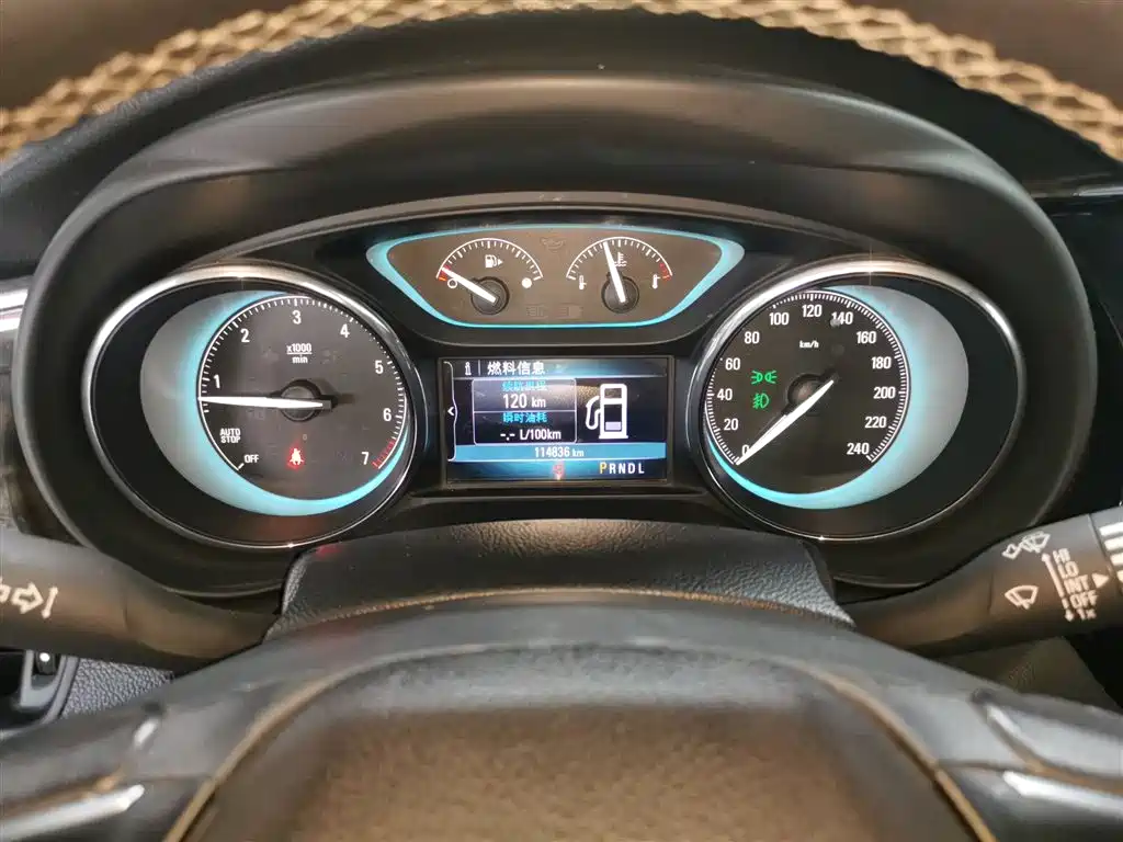 Buick Envision Plus 2016 — фото 8