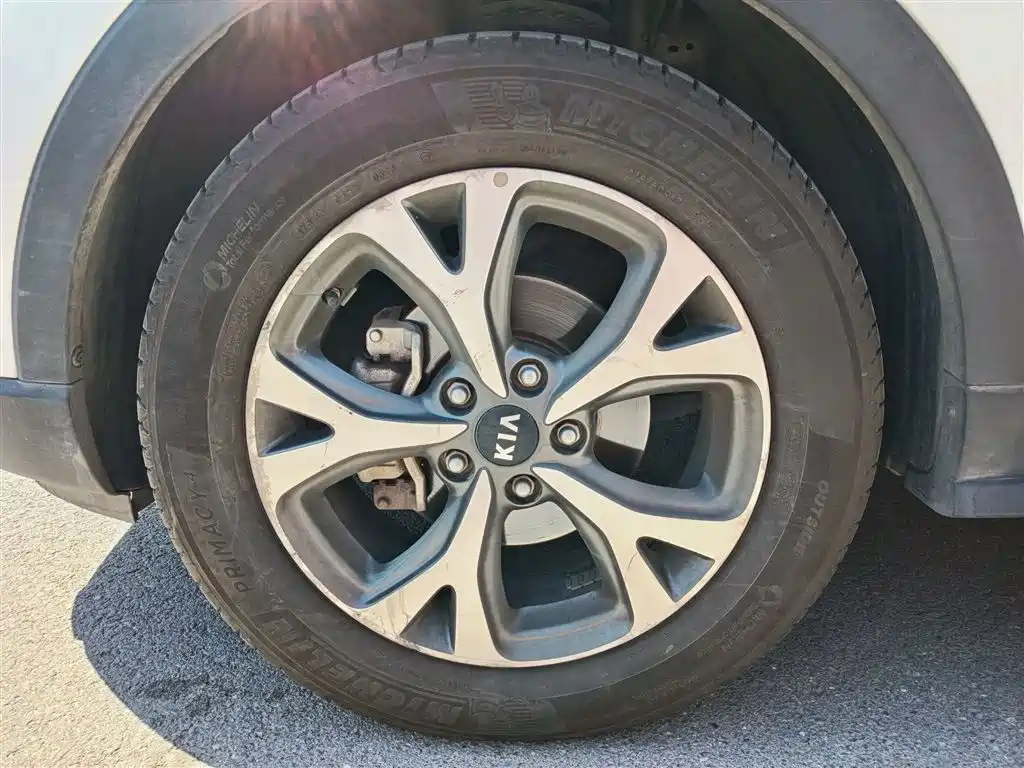 Kia KX3 2017 — фото 26