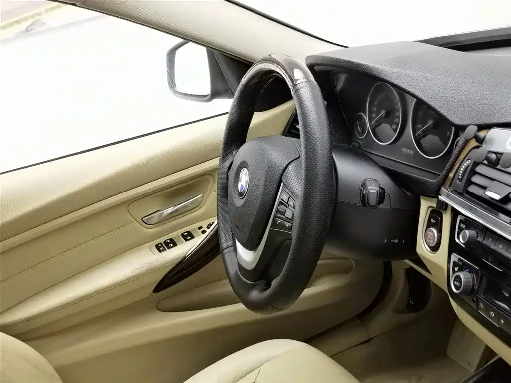BMW 3 Series 2013 — фото 22