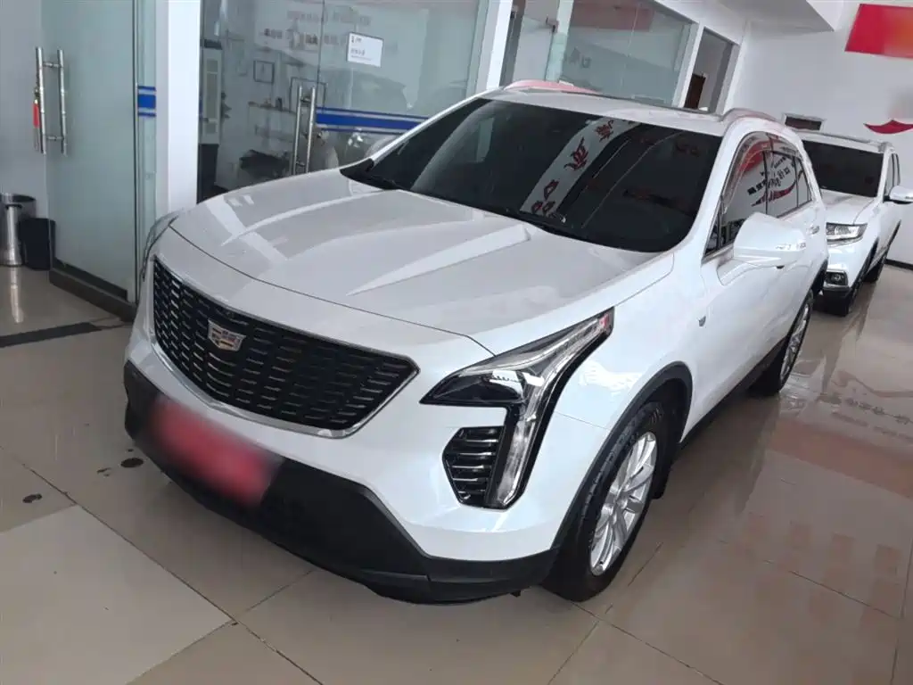 Cadillac XT4 2022 — фото 2