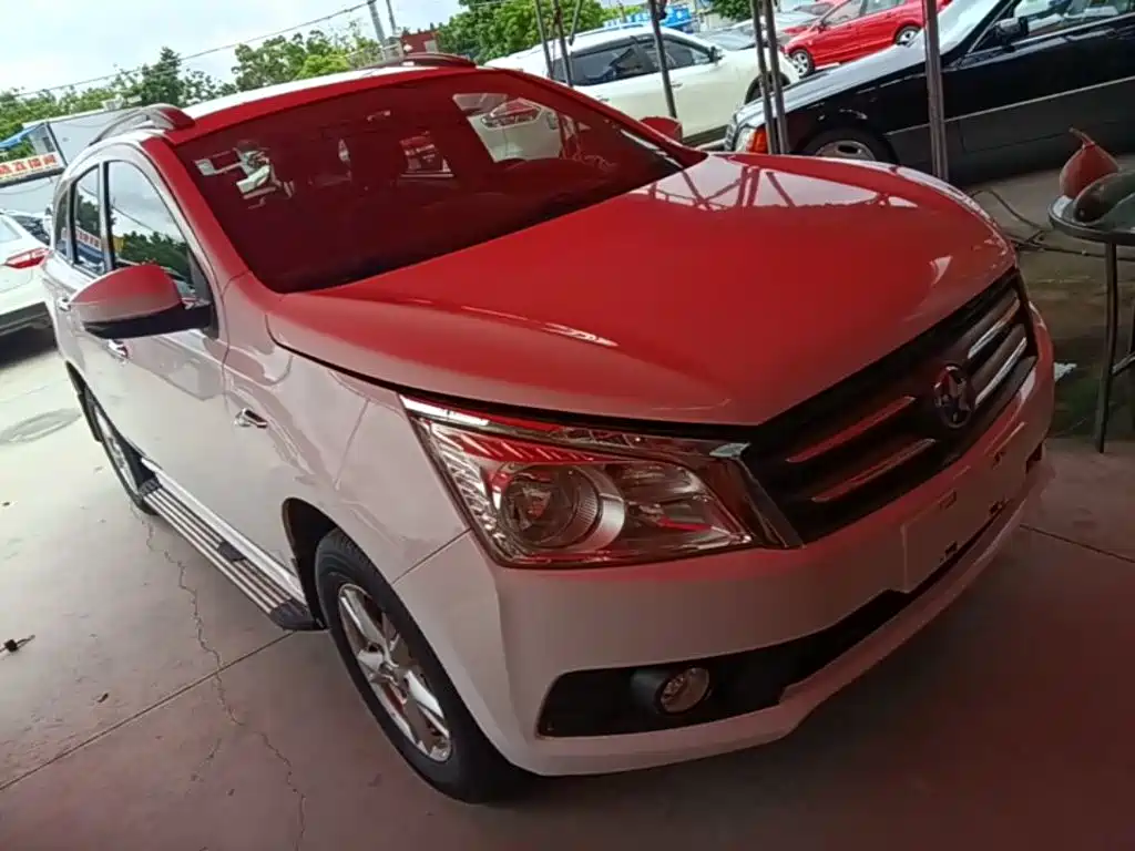 Venucia T70 2015