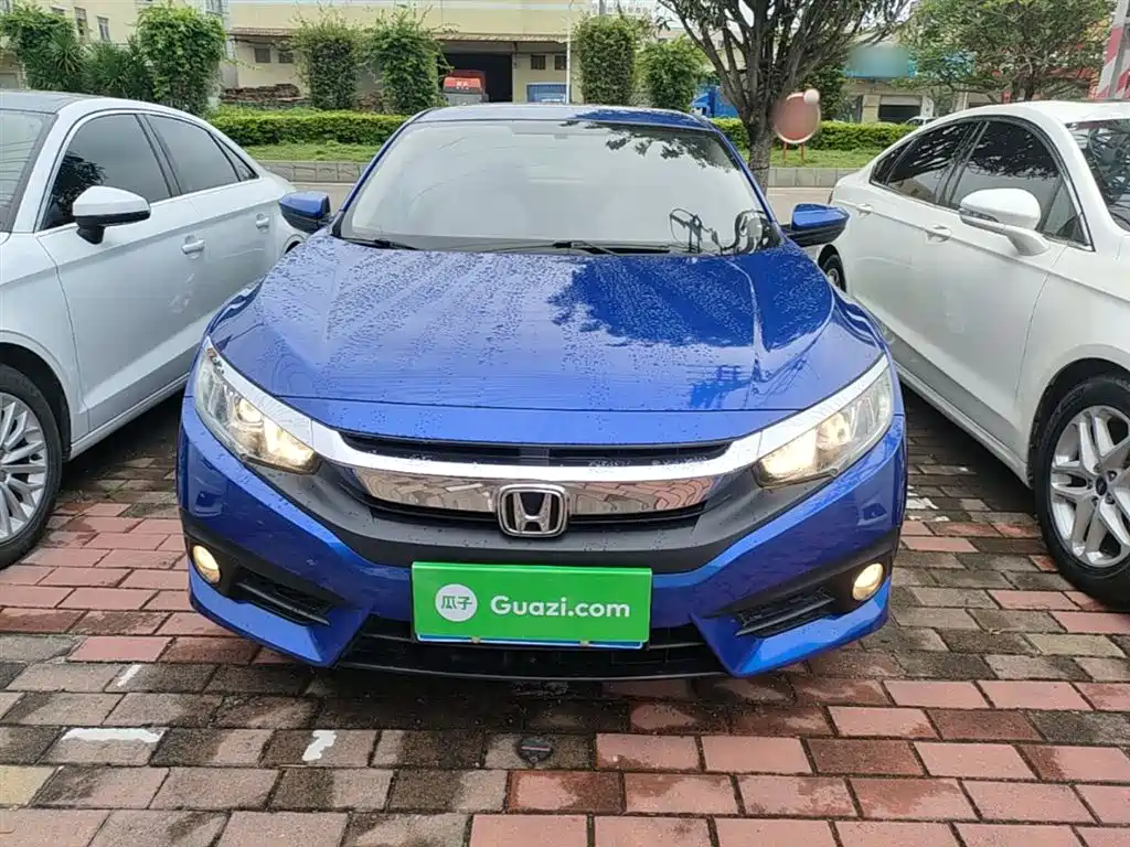 Honda Civic 2018 — фото 3