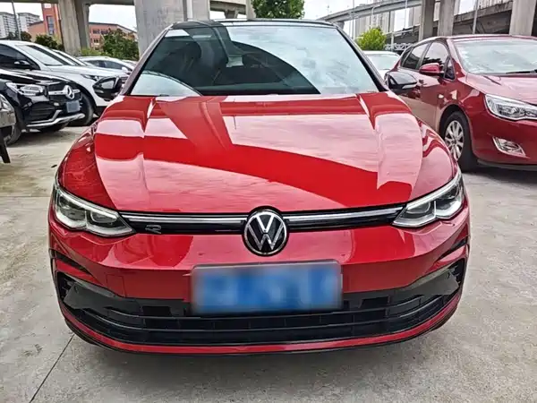 Volkswagen Golf 2024