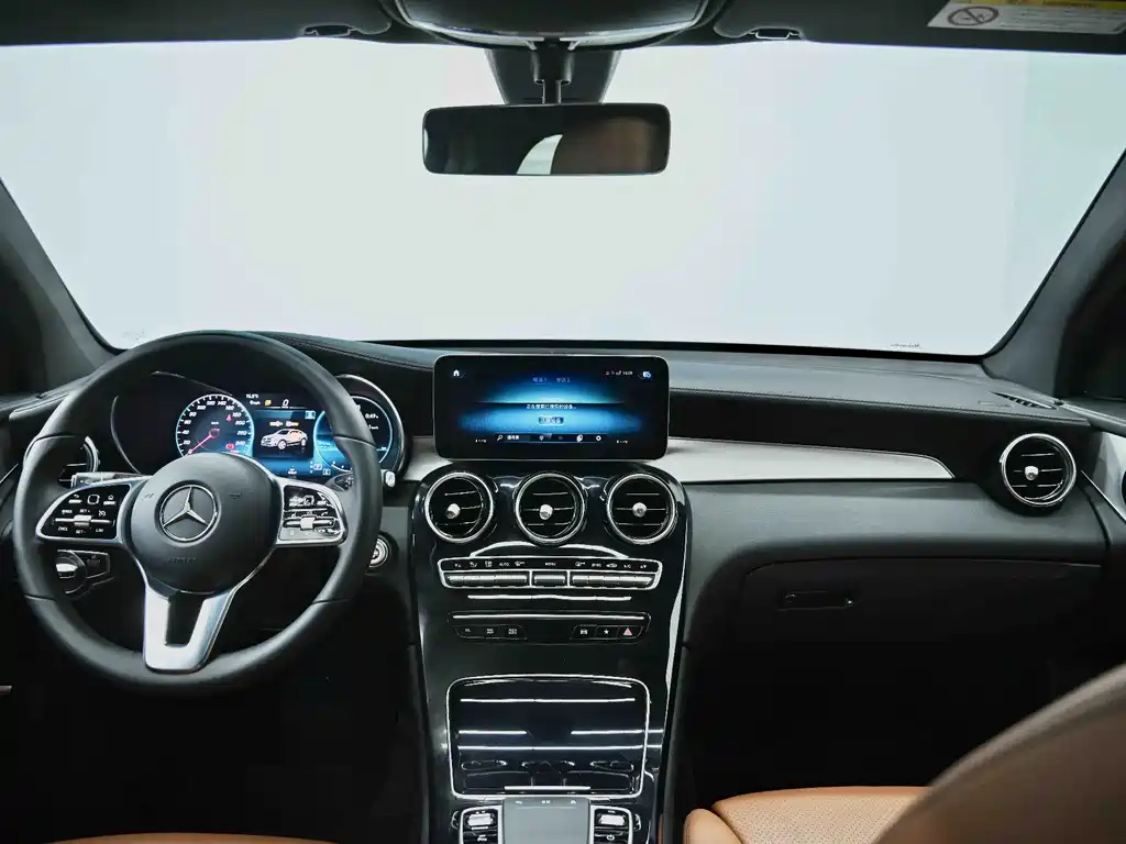 Mercedes-Benz GLC Coupe 2023 — фото 6