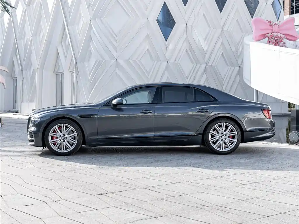 Bentley Flying Spur 2024