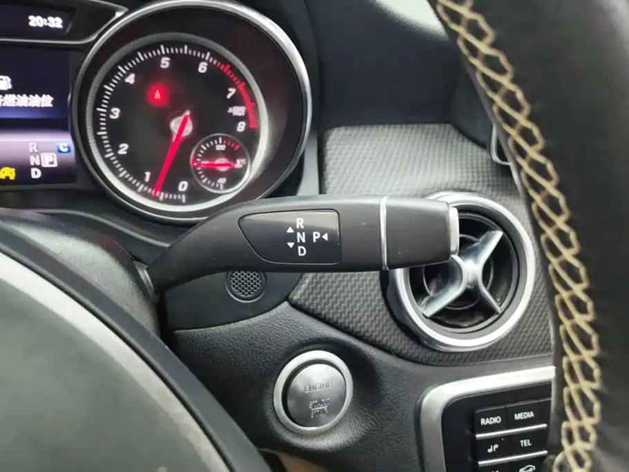 Mercedes-Benz GLA 2018 — фото 16