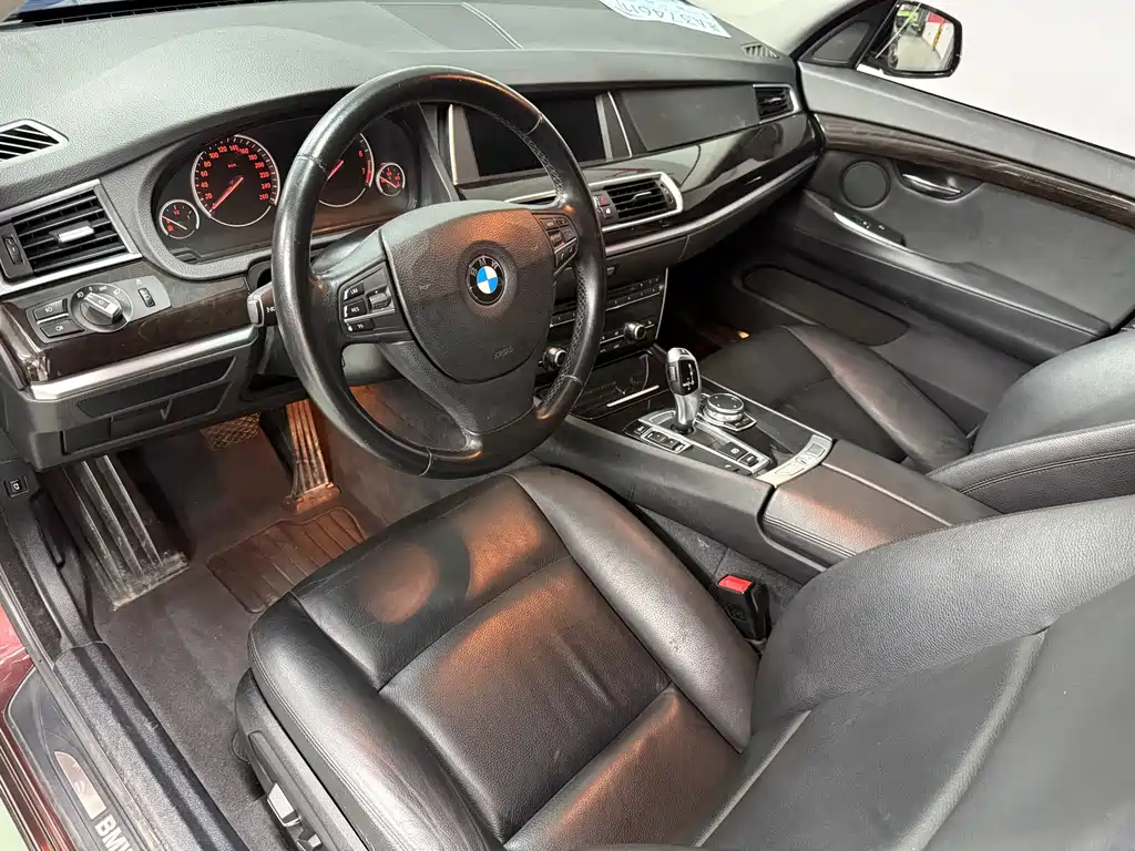 BMW 5 Series GT 2016 — фото 7
