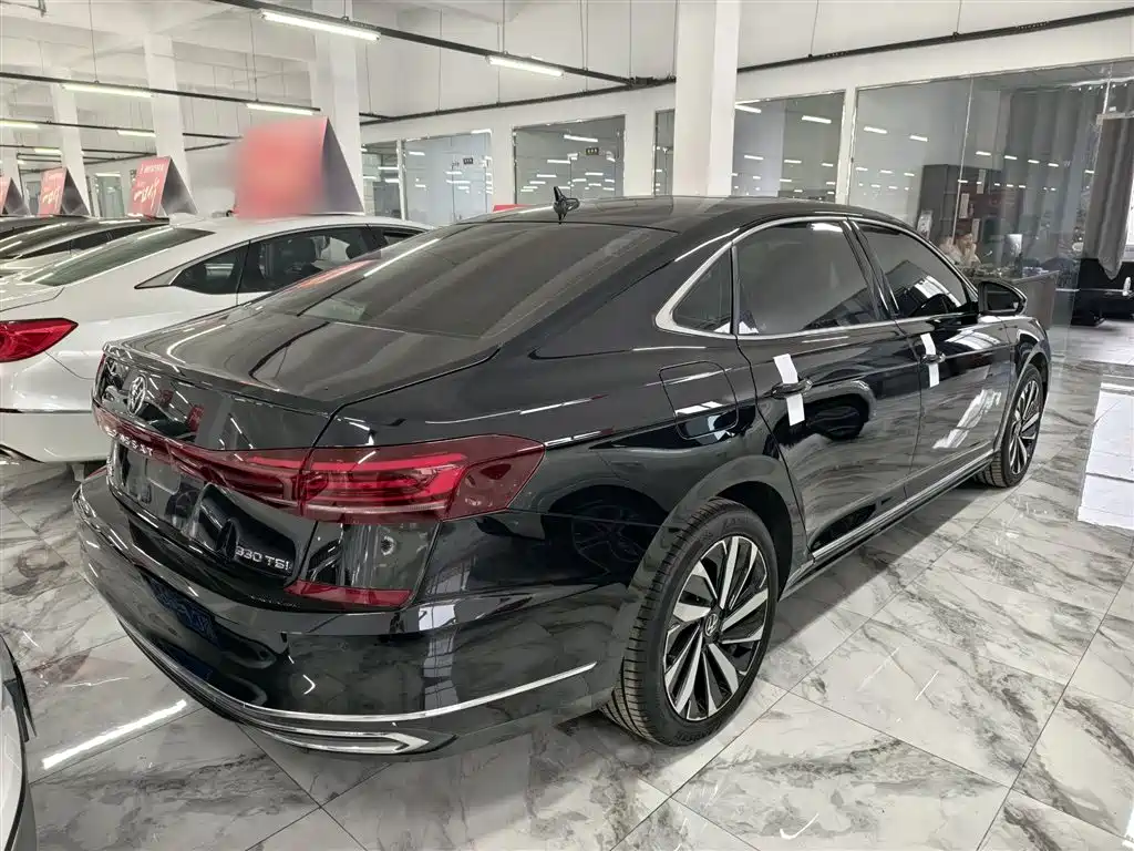 Volkswagen Passat 2023 — фото 10