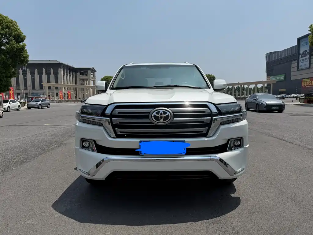 Toyota Land Cruiser 2020 — фото 2