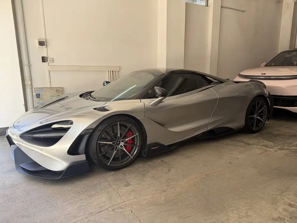 McLaren 720S 2020 — фото 15