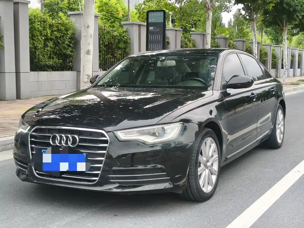 Audi A6L 2015 — фото 1