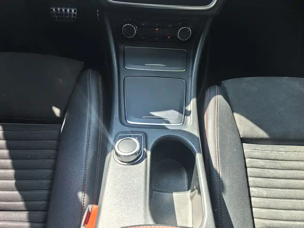 Mercedes-Benz CLA 2018 — фото 11
