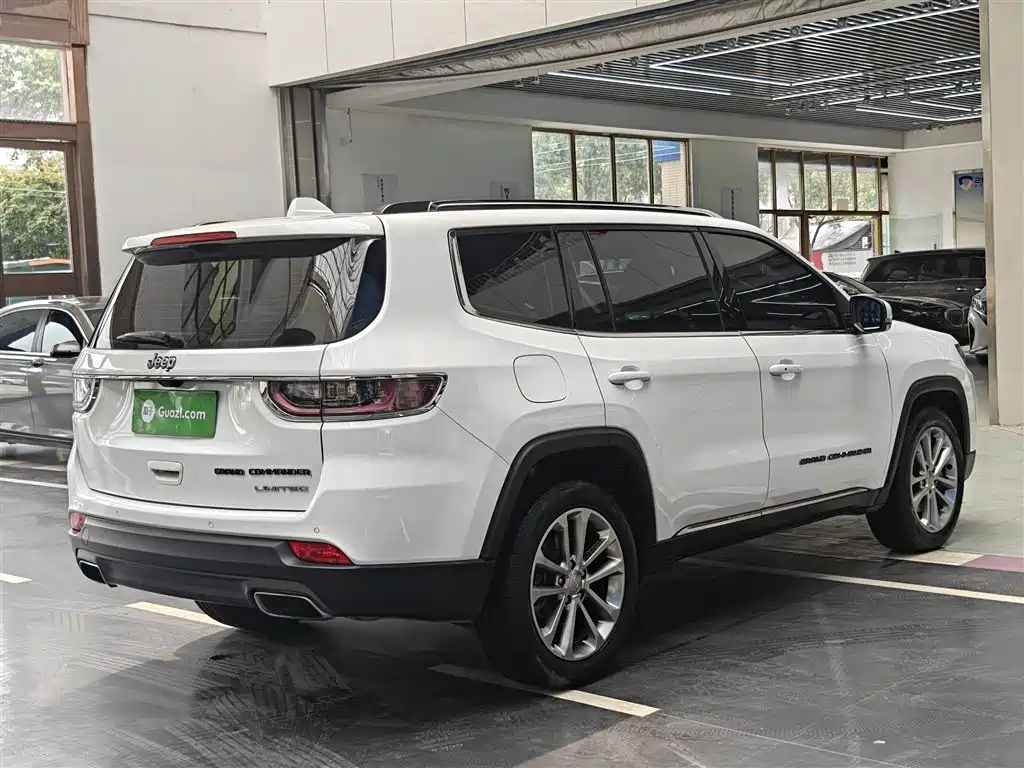 Jeep Grand Commander 2019 — фото 24