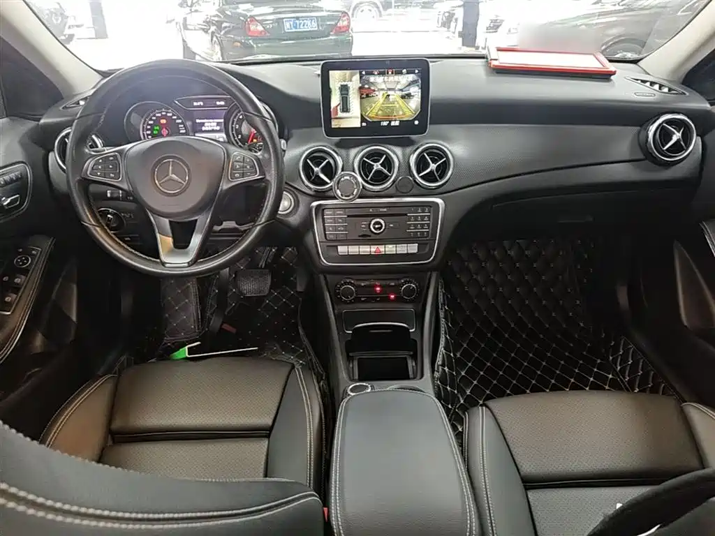 Mercedes-Benz GLA 2018 — фото 10