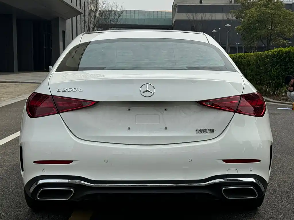 Mercedes-Benz C-Class 2023 — фото 15