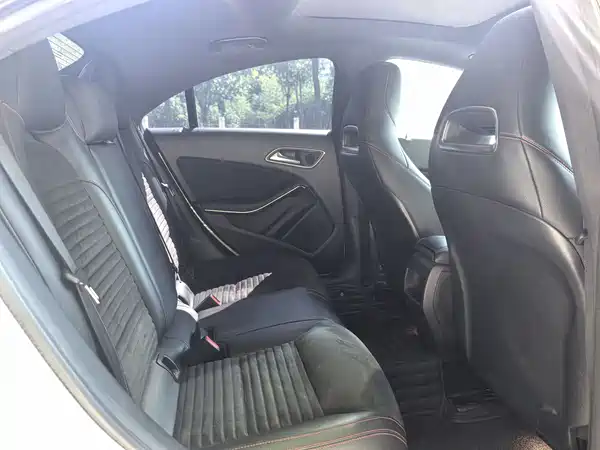 Mercedes-Benz CLA 2018