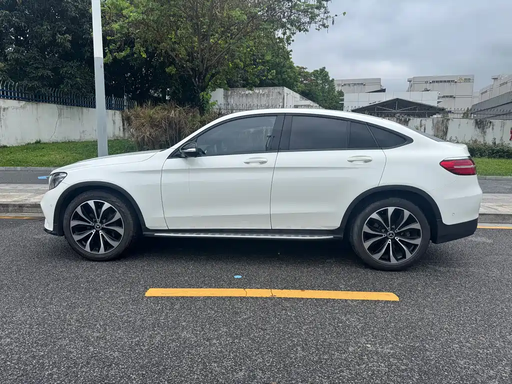 Mercedes-Benz GLC Coupe 2017 — фото 3