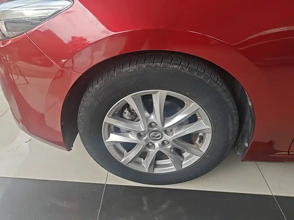 Mazda 3 Axela 2018 — фото 23